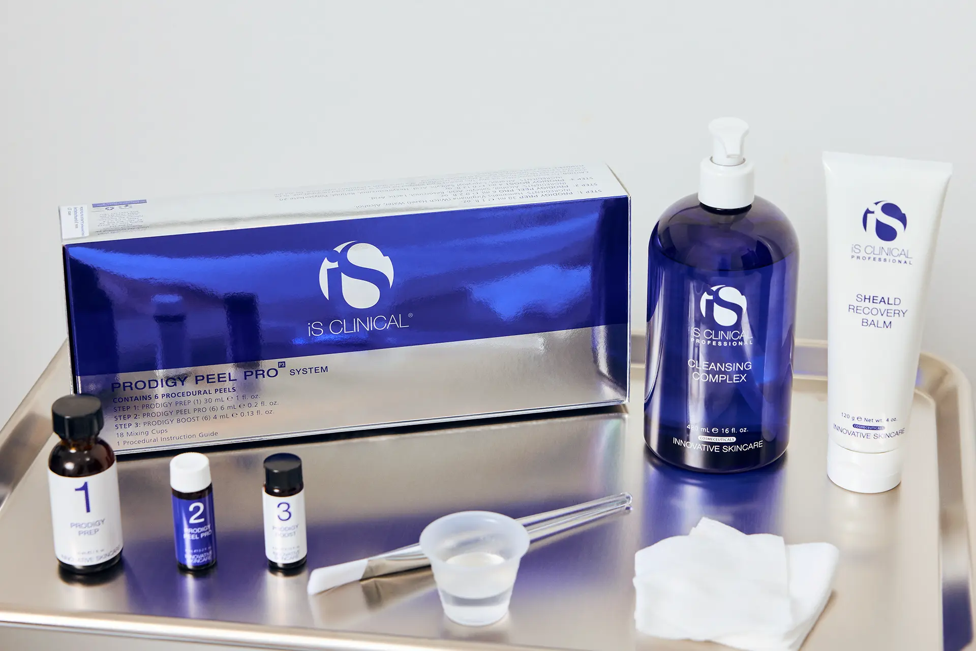 Przegląd zabiegów i produktów iS Clinical - PRODIGY PEEL SYSTEM