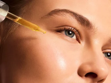 Retinol w produktach iS Clinical