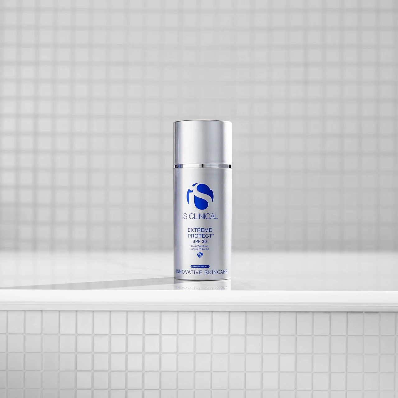 Idealna pielęgnacja skóry z iS Clinical - Extreme Protect SPF 30