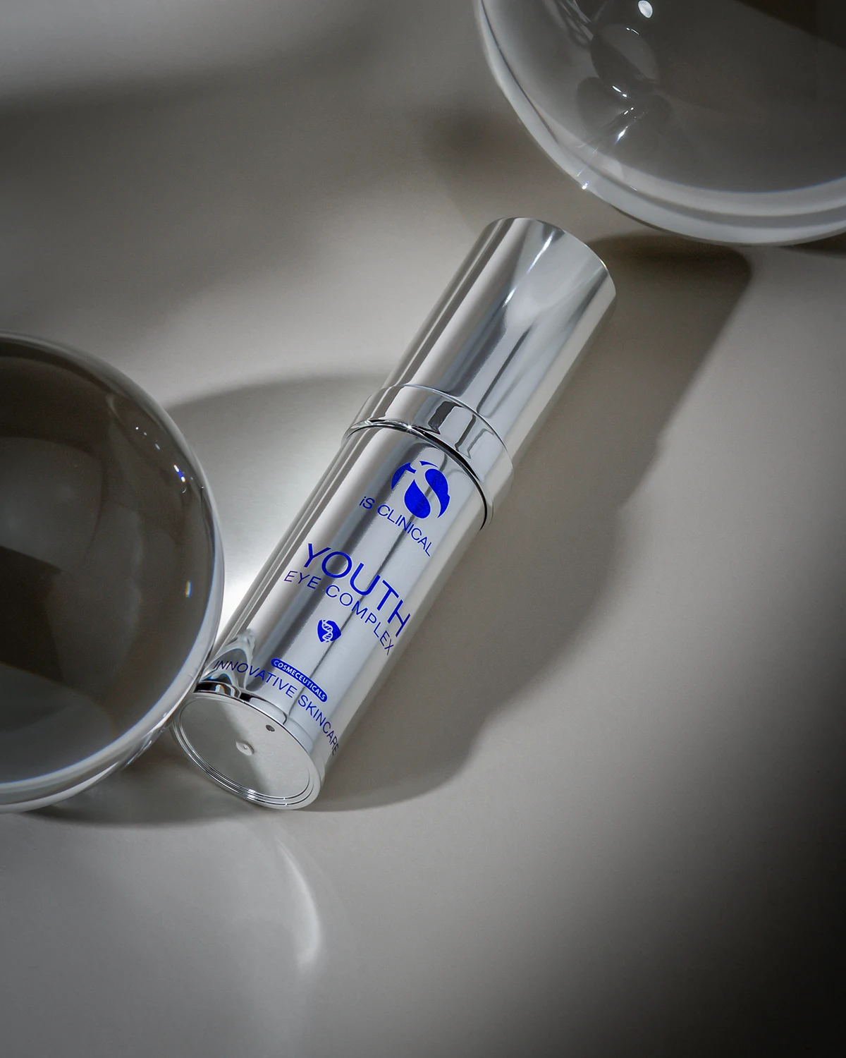 Gwiazdy Hollywood – miłośnicy iS Clinical - Youth Eye Complex